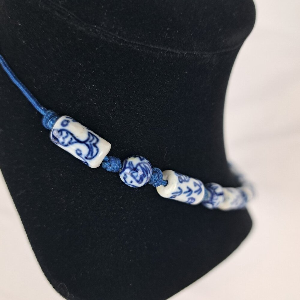 Vintage Chinese Porcelain Koi Fish & Flower Beaded Double Knotted Necklace - Picture 5 of 16